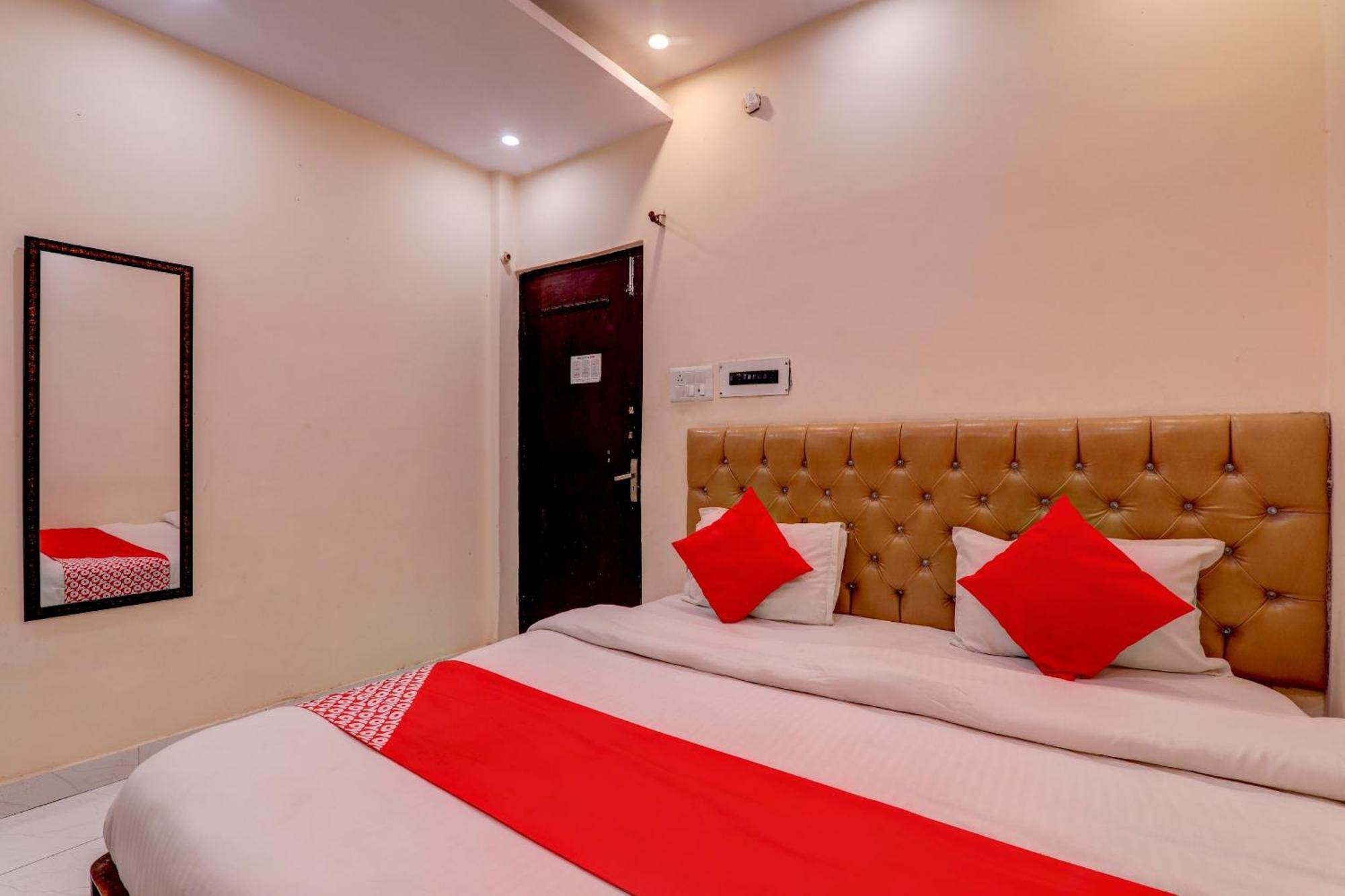 Hotel O Moon Palace Near Sahara Ganj Mall Lakhnau Kültér fotó