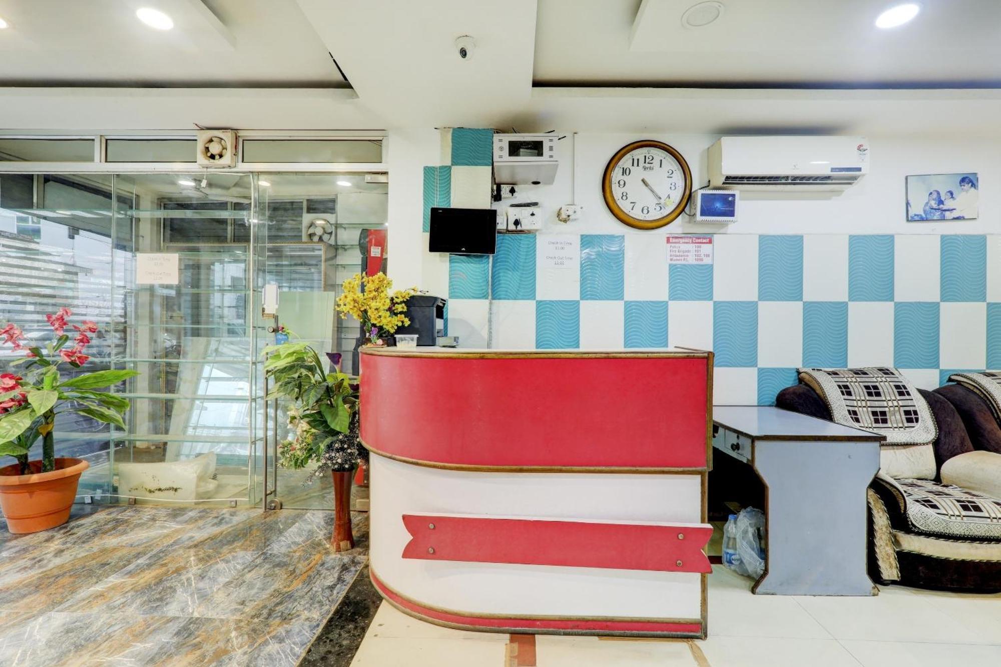 Hotel O Moon Palace Near Sahara Ganj Mall Lakhnau Kültér fotó